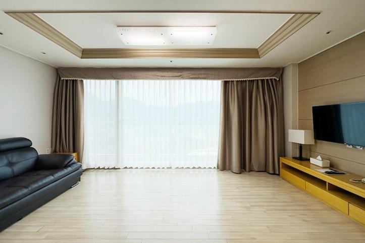 Mohang Haenaru Family Hotel Buan Cameră foto