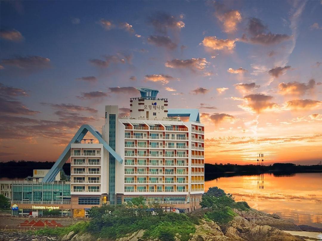 Mohang Haenaru Family Hotel Buan Cameră foto