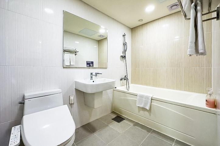Mohang Haenaru Family Hotel Buan Cameră foto