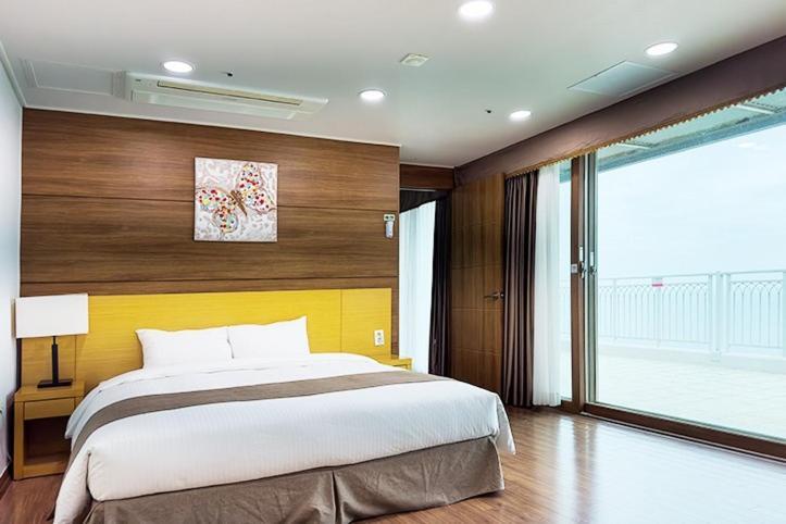 Mohang Haenaru Family Hotel Buan Cameră foto