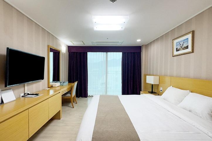 Mohang Haenaru Family Hotel Buan Cameră foto