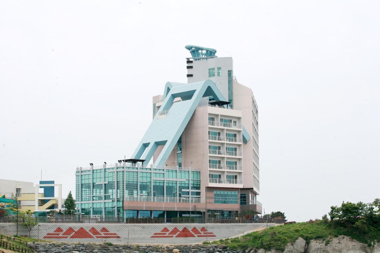 Mohang Haenaru Family Hotel Buan Exterior foto